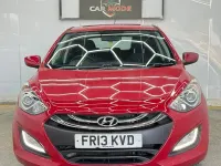 Used Hyundai i30 Active 110 HP (80 kW) 2013 Red Hatchback