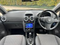 Used Vauxhall Corsa 100 HP (73 kW) 2013 White Hatchback