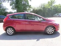 Usado Ford Fiesta Zetec 2010 Vermelho Citadino