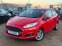 Used Ford Fiesta Zetec 82 HP (60 kW) 2013 Red Hatchback