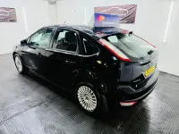 Używany Ford Focus Titanium 110 KM (80 kW) 2010 Czarny Hatchback