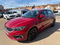 Used Fiat Tipo Lounge 120 HP (88 kW) 2017 Red Hatchback