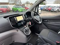 Używany Nissan e-NV200 Tekna 79 kW (108 KM) 2018 Biały Minivan