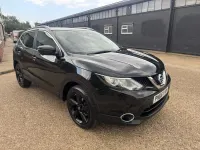 Used Nissan Qashqai N-Connecta 115 HP (84 kW) 2016 Black SUV