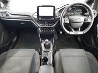 Usado Ford Fiesta ST-Line 95 HP (69 kW) 2020 Cinzento Citadino