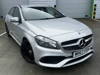 Begagnad Mercedes A180 AMG line 2017 Silver Halvkombi