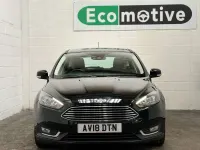 Käytetty Ford Focus Titanium 100 HP (73 kW) 2018 Musta Viistoperä
