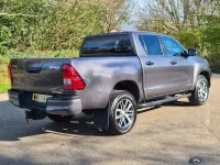 Used Toyota HiLux 150 HP (110 kW) 2020 Grey Pickup