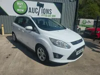 Used Ford Grand C-Max Zetec 115 HP (84 kW) 2014 White MPV