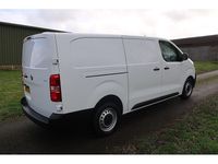 Used Vauxhall Vivaro 100 HP (73 kW) 2021 White MPV