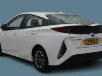 Used Toyota Prius Business Edition 122 HP (89 kW) 2021 White Hatchback