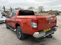 Used Mitsubishi L200 Warrior 150 HP (110 kW) 2021 Orange Pickup
