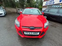 Used Ford Focus Zetec 2014 Bright red Hatchback
