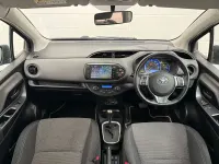 Used Toyota Yaris 101 HP (74 kW) 2015 Bronze Hatchback