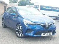Used Renault Clio Iconic 90 HP (66 kW) 2021 Blue Hatchback
