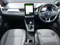 Begagnad Renault Symbioz Techno 140 HK (102 kW) 2025 Röd SUV