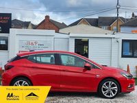 Used Vauxhall Astra SRi 2017 Red Hatchback