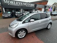 Used Honda Jazz ES 99 HP (72 kW) 2013 Silver Hatchback