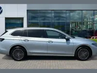 Used VW Passat Elegance 267 HP (196 kW) 2025 Silver Estate