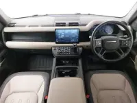 Used Land Rover Defender SE Dynamic 300 HP (220 kW) 2021 Silver SUV