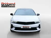 Used Vauxhall Astra GS Line 130 HP (95 kW) 2022 White Hatchback