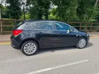 Used Vauxhall Astra Excite 2015 Black Hatchback
