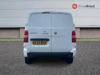 Used Vauxhall Vivaro S 100 HP (73 kW) 2023 White MPV