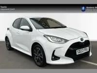 Used Toyota Yaris Design 113 HP (83 kW) 2023 White Hatchback