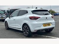 Used Renault Clio V Techno 90 HP (66 kW) 2023 Solid  glacier white  Hatchback