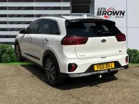 Used Kia Niro 2021 White SUV