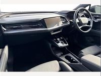 Second-hand Audi Q4 e-tron S-Line 250 kW (340 CP) 2024 Negru SUV