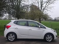 Used Hyundai ix20 Active 125 HP (91 kW) 2012 White Hatchback