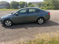 Usado Skoda Octavia SE Technology 150 CV (110 kW) 2020 Gris Utilitario