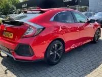 Used Honda Civic EX 129 HP (94 kW) 2018 Red Hatchback