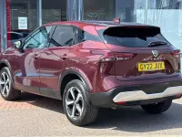 Used Nissan Qashqai N-Connecta 138 HP (101 kW) 2022 Red SUV