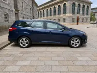 Begagnad Ford Focus Zetec 115 HK (84 kW) 2012 Blå Kombi