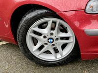 Used BMW 325 190 HP (139 kW) 2001 Red Hatchback