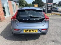Used Volvo V40 Inscription 122 HP (89 kW) 2018 Blue Hatchback