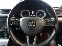 Usado Skoda Superb SE L 190 CV (139 kW) 2019 Negro Utilitario