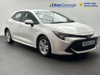 Used Toyota Corolla 122 HP (89 kW) 2020 White Hatchback
