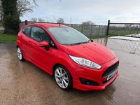 Used Ford Fiesta Zetec 2015 Red Hatchback