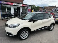 Used Renault Captur Dynamique 2014 Cream/black SUV