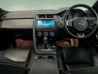 Używany Jaguar E-Pace R-Dynamic 180 KM (132 kW) 2019 Srebrny SUV