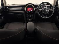 Used Mini Cooper Classic 134 HP (98 kW) 2020 White Hatchback