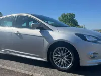 Used Ford Focus Zetec 125 HP (91 kW) 2014 Silver Hatchback