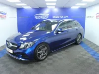 Usado Mercedes C220 AMG Line Premium 194 HP (142 kW) 2019 Azul Carrinha