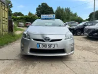 Used Toyota Prius 136 HP (100 kW) 2010 Silver Hatchback