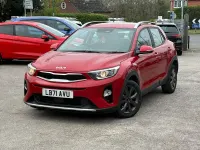 Used Kia Stonic 100 HP (73 kW) 2022 Red SUV