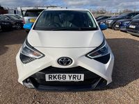 Used Toyota Aygo X-play 2018 White Hatchback