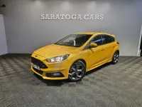 Used Ford Focus ST 185 HP (136 kW) 2017 Yellow Hatchback